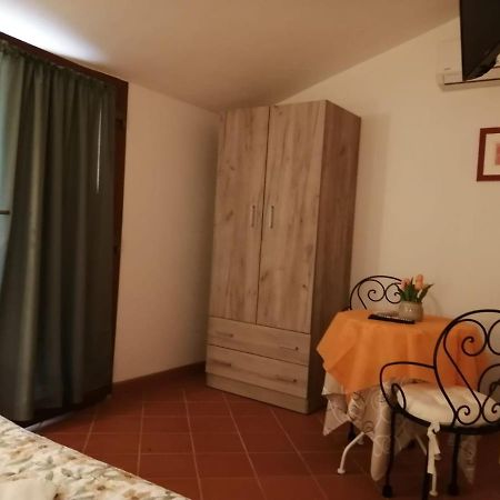 B&B 8380 Saturnia Terme Exterior photo
