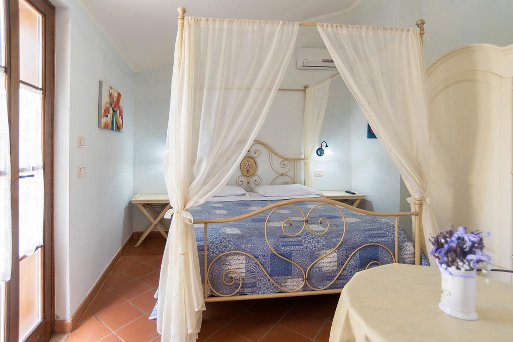 B&B 8380 Saturnia Terme Exterior photo